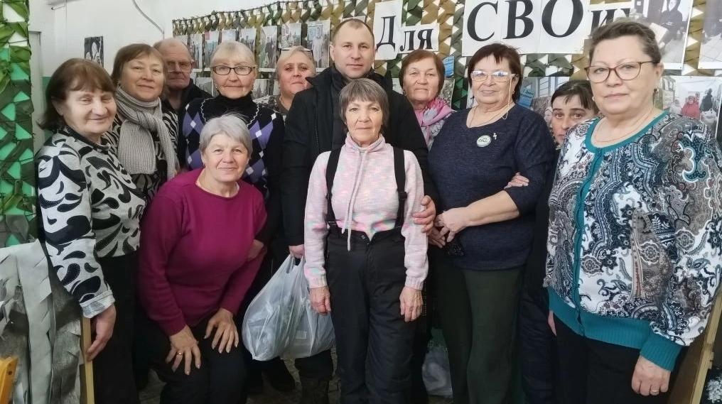 Продолжается работа волонтеров #ДляСВОих