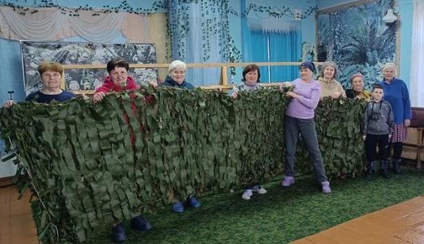 Ветераны с.Норильное начали плести пятую сеть