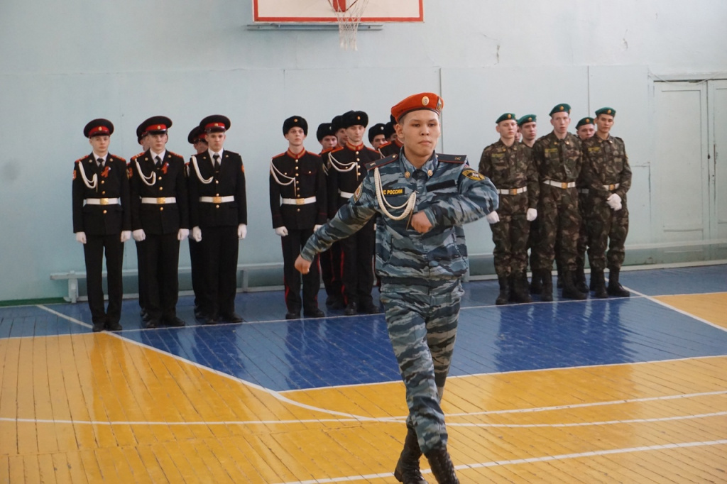 В Шумихе прошла военно-патриотическая игра «Зарница»