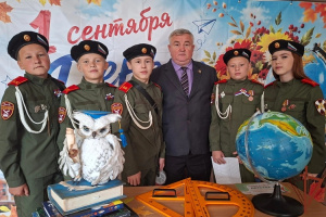 С Днем знаний! Росгвардия поздравила школьников и студентов Урала